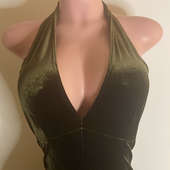 Minerva Dark Green One Piece Romper Size Medium - Picture 2 of 6